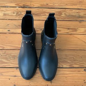 Kate spade studded rain boot. Size 7.5